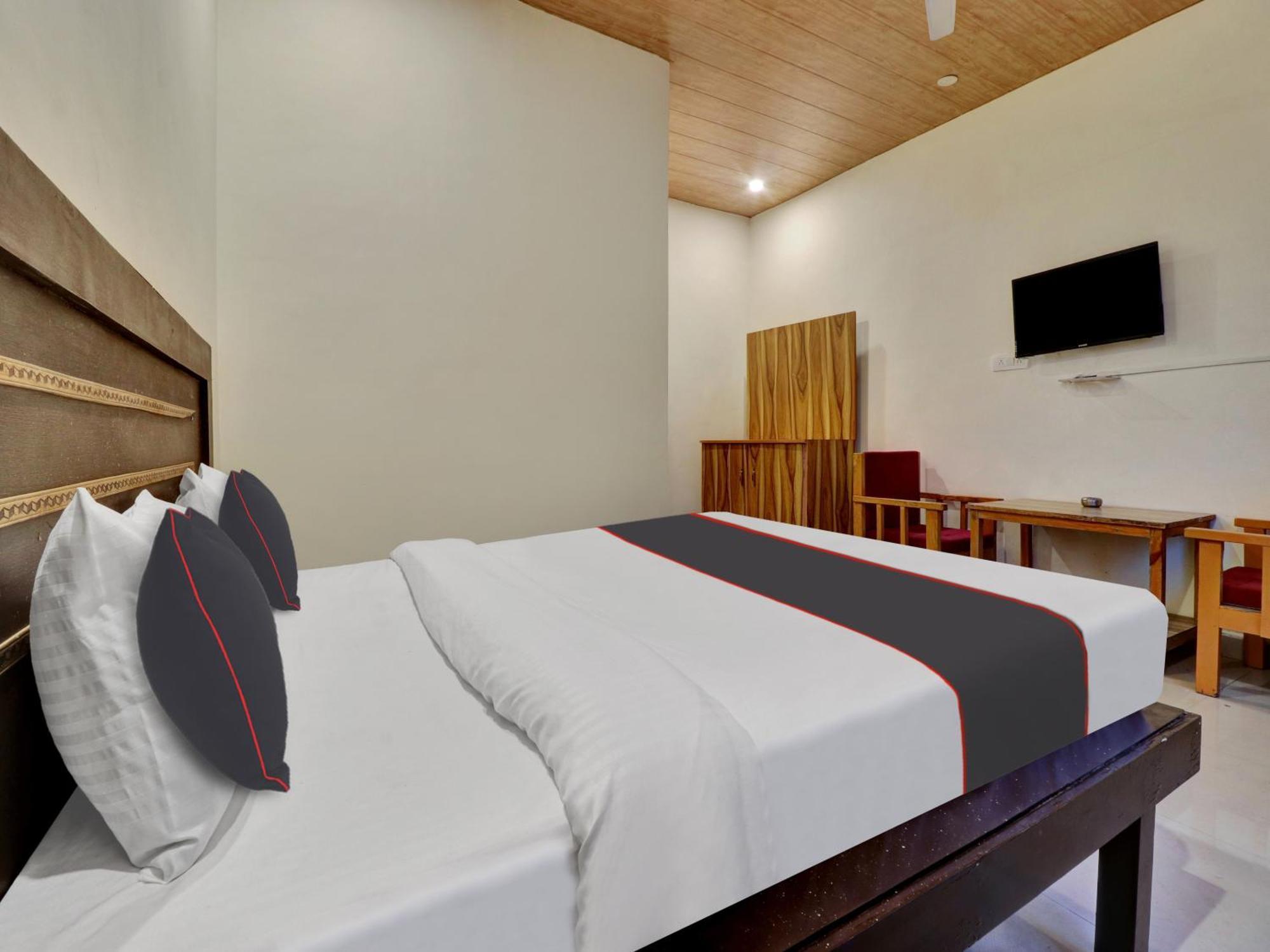 Collection O Shiv Sutra Resorts, Массури Экстерьер фото