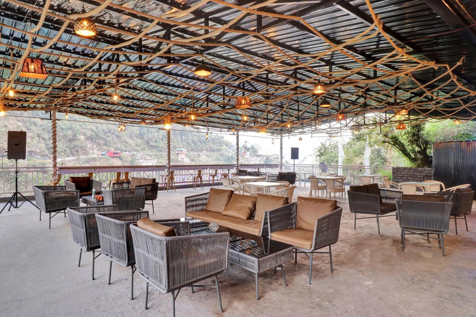 Collection O Shiv Sutra Resorts, Массури Экстерьер фото